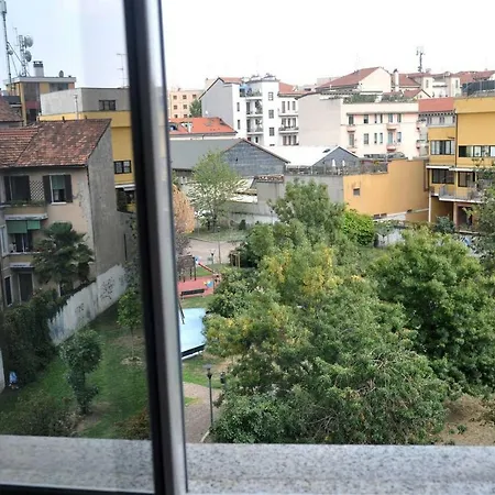 A Casa Di Sara * ميلان